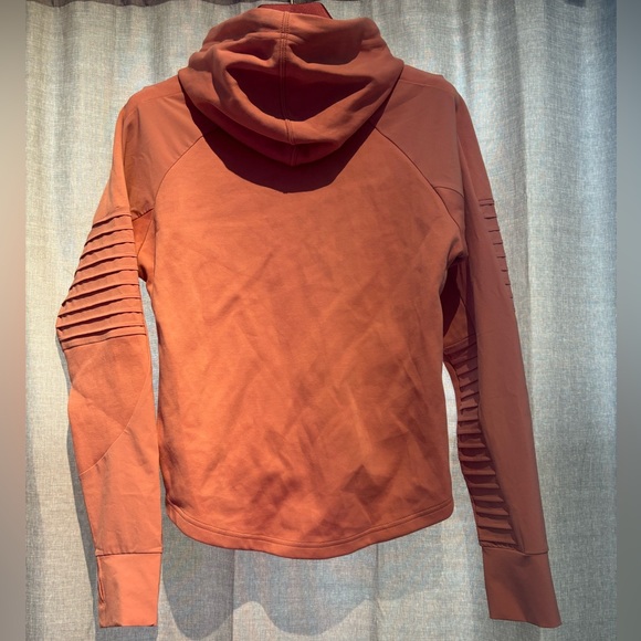 Puma | Pink Evostripe Hoody | small - Picture 3 of 4